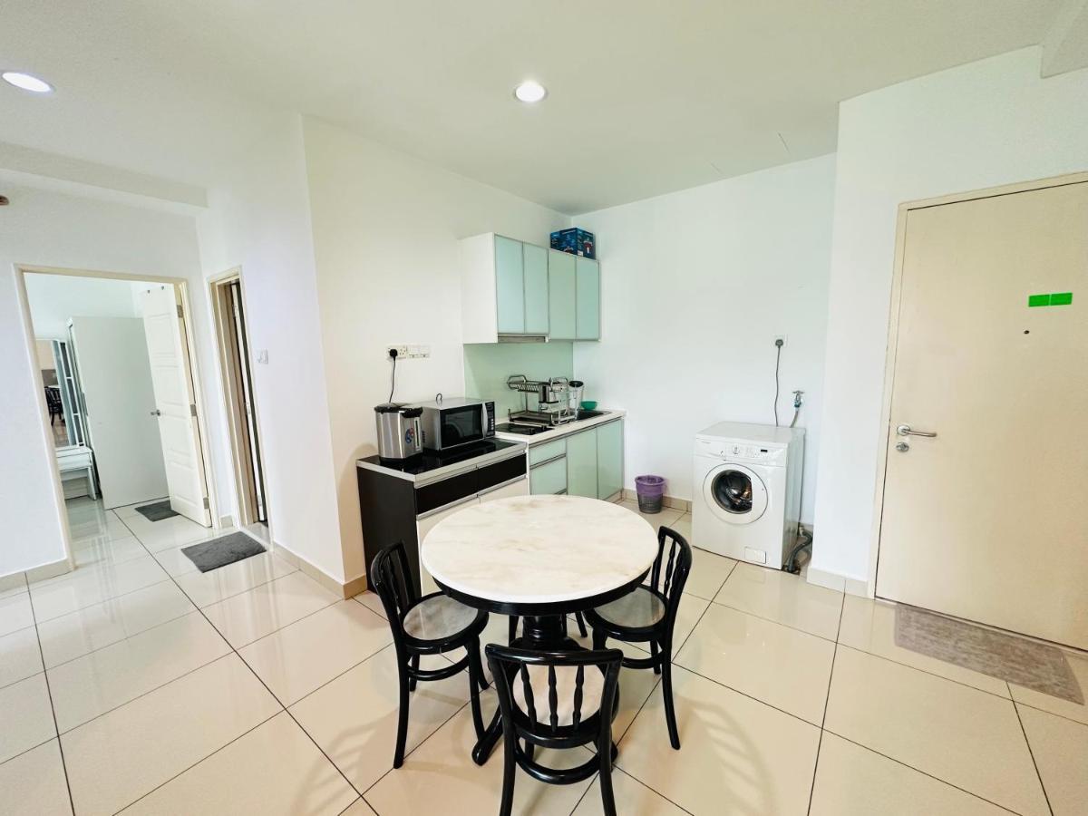 Cozy Seaview Penang Homestay @ Gurney Pulau Pinang Джорджтаун Экстерьер фото